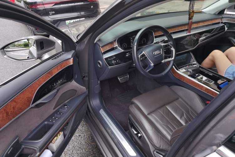 Used Audi A8 2018 A8L 55 TFSI quattro Luxury Edition Driver Seat