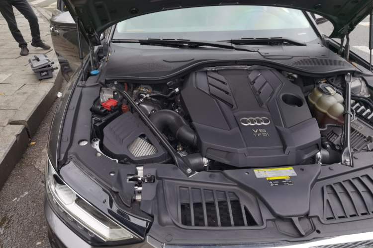 Used Audi A8 2018 A8L 55 TFSI quattro Luxury Edition Engine Bay Right