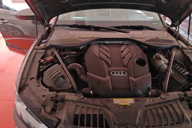 Used Audi A8 2018 A8L 55 TFSI quattro Luxury Edition Engine Bay Right