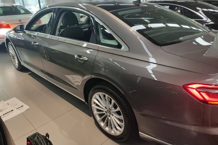 Used Audi A8 2018 A8L 55 TFSI quattro Launch Edition Elite Model Exterior 3