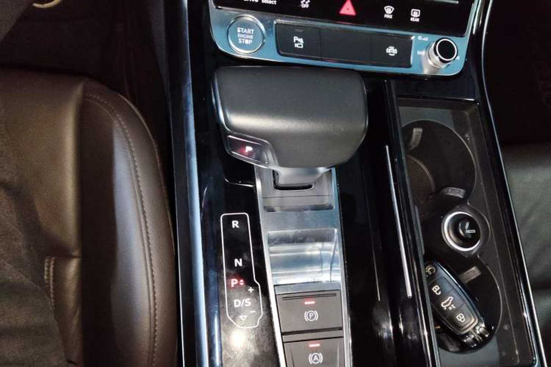 Used Audi A8 2018 A8L 55 TFSI quattro Launch Edition Elite Model Gear Lever