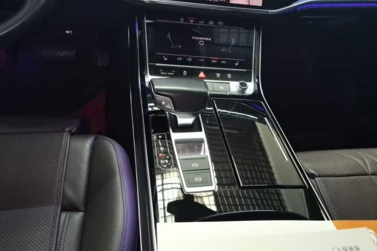 Used Audi A8 2018 A8L 55 TFSI quattro Launch Edition Elite Model Gear Lever