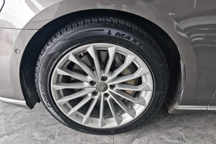 Used Audi A8 2018 A8L 55 TFSI quattro Launch Edition Elite Model Left Front Wheel Hub