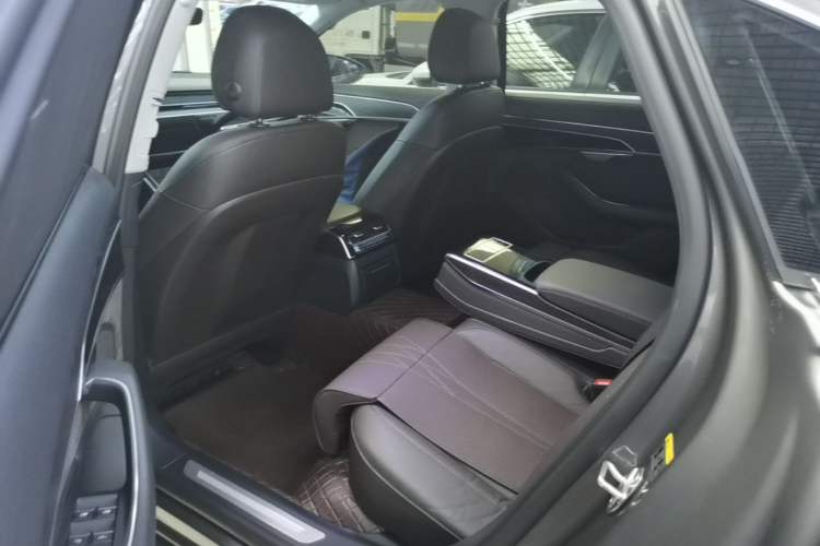 Used Audi A8 2018 A8L 55 TFSI quattro Launch Edition Elite Model Left Rear Seat