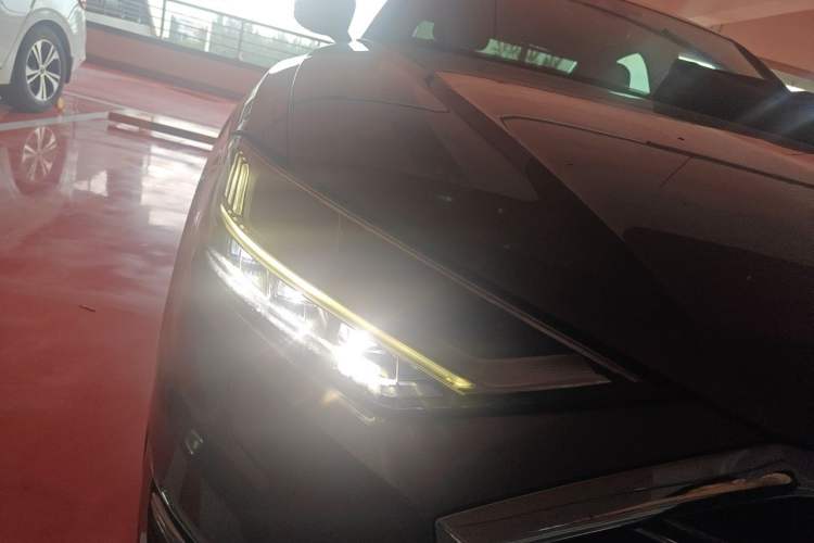 Used Audi A8 2018 A8L 55 TFSI quattro Luxury Edition Right Front Headlight