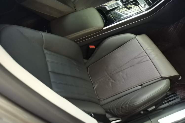 Used Audi A8 2018 A8L 55 TFSI quattro Launch Edition Elite Model Right Front Seat