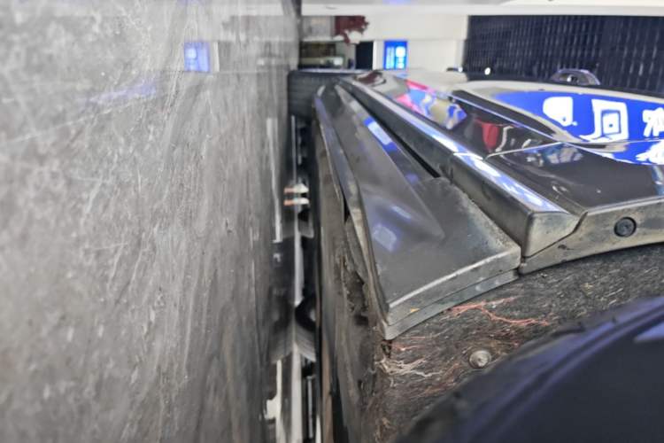 Used Audi A8 2018 A8L 55 TFSI quattro Launch Edition Elite Model Right Side Sill