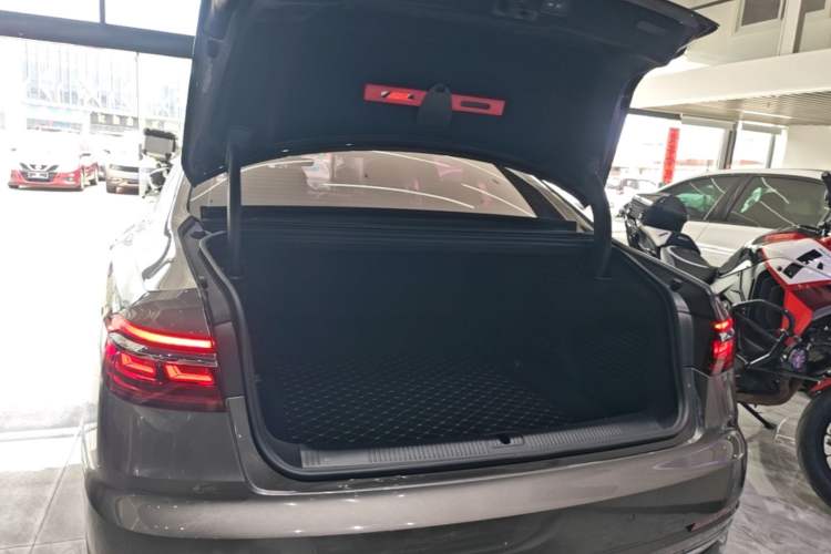 Used Audi A8 2018 A8L 55 TFSI quattro Launch Edition Elite Model Trunk