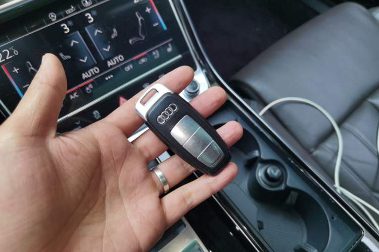 Used Audi A8 2018 A8L 55 TFSI quattro Luxury Edition Vehicle Key