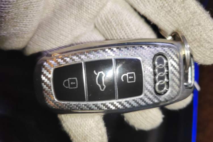 Used Audi A8 2018 A8L 55 TFSI quattro Luxury Edition Vehicle Key