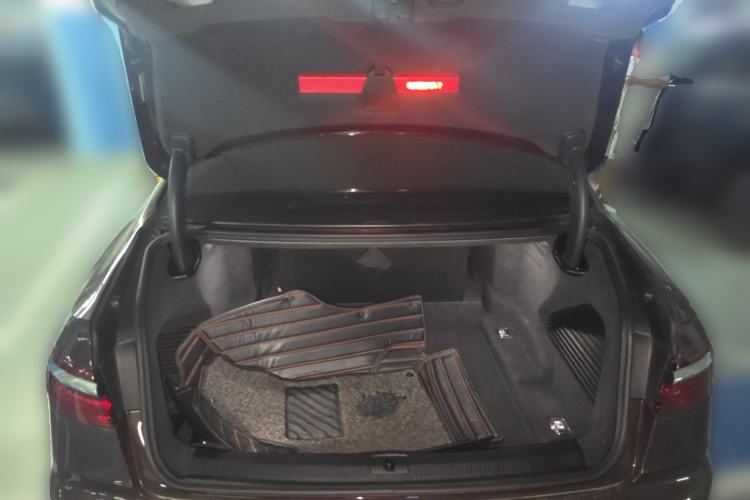 Used Audi A8 2018 A8L 55 TFSI quattro Launch Edition Prestige Model Trunk