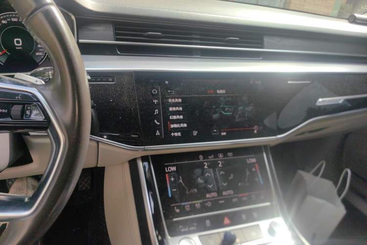 Used Audi A8 2018 A8L 55 TFSI quattro Luxury Edition Audio And AC Panel