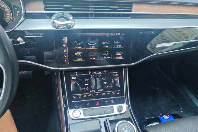 Used Audi A8 2018 A8L 55 TFSI quattro Luxury Edition Audio And AC Panel