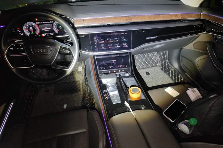 Used Audi A8 2018 A8L 55 TFSI quattro Luxury Edition Center Console
