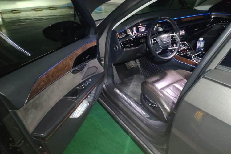 Used Audi A8 2018 A8L 55 TFSI quattro Luxury Edition Driver Seat