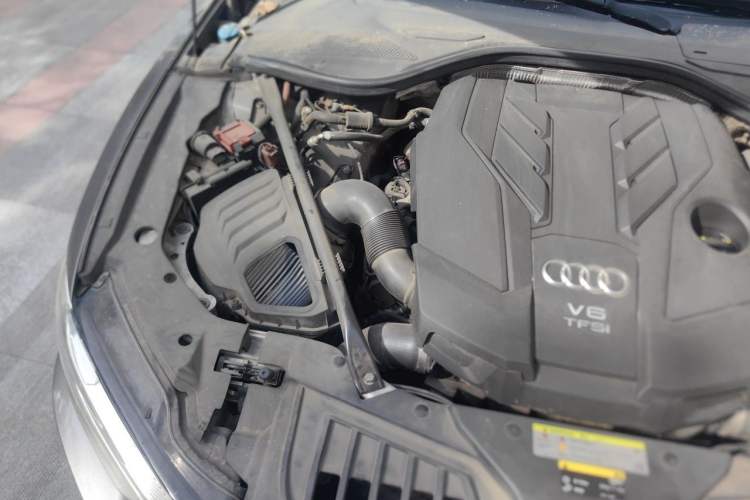 Used Audi A8 2018 A8L 55 TFSI quattro Luxury Edition Engine Bay Right