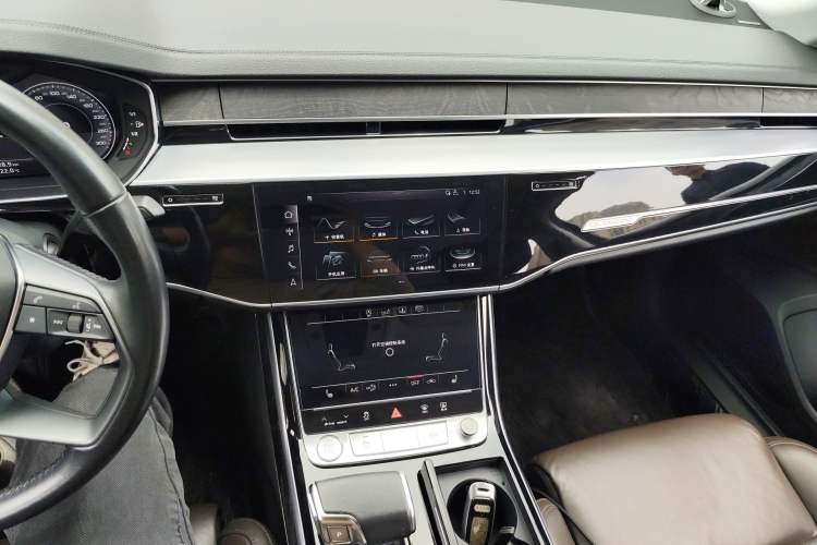 Used Audi A8 2019 Facelifted Plus A8L 50 TFSI quattro Comfort Version Audio And AC Panel