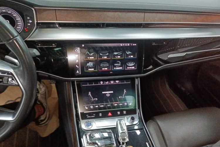 Used Audi A8 2019 Facelifted Plus A8L 50 TFSI quattro Luxury Edition Audio And AC Panel