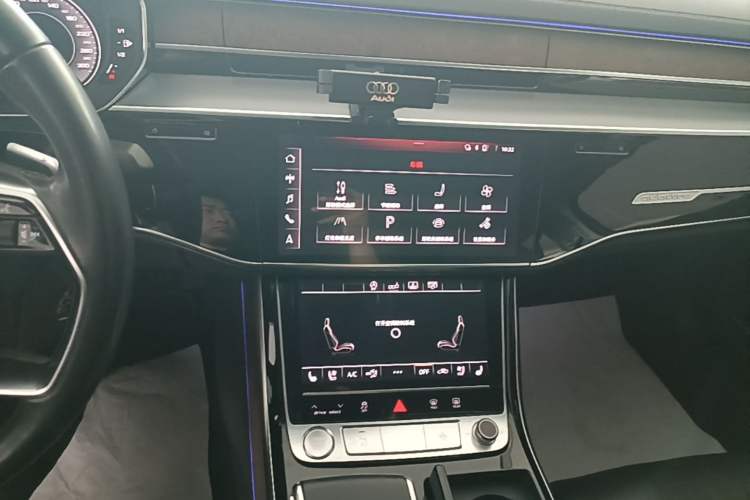 Used Audi A8 2019 Plus A8L 50 TFSI quattro Luxury Model Audio And AC Panel