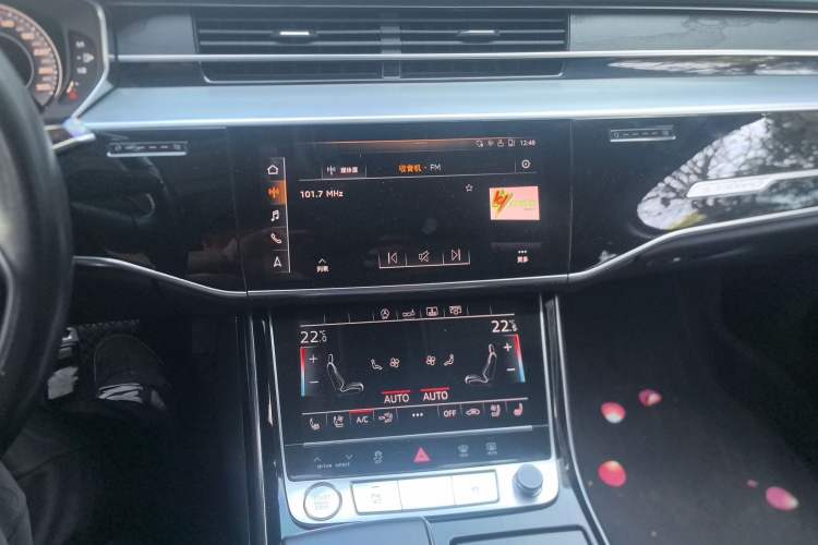Used Audi A8 2019 Plus A8L 50 TFSI quattro Comfort Model Audio And AC Panel