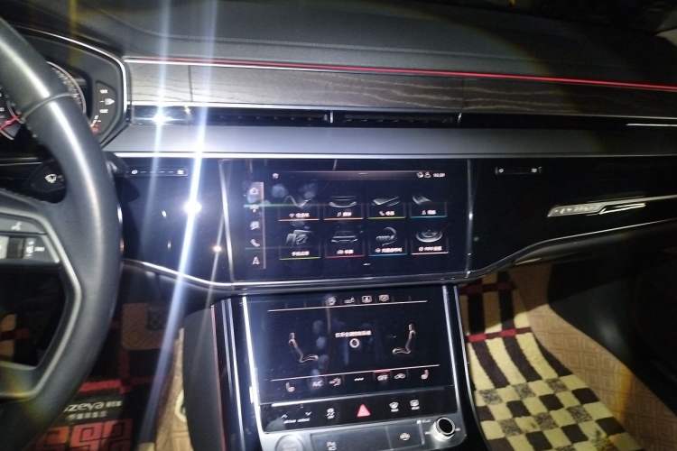 Used Audi A8 2019 Facelifted Plus A8L 50 TFSI quattro Comfort Version Audio And AC Panel