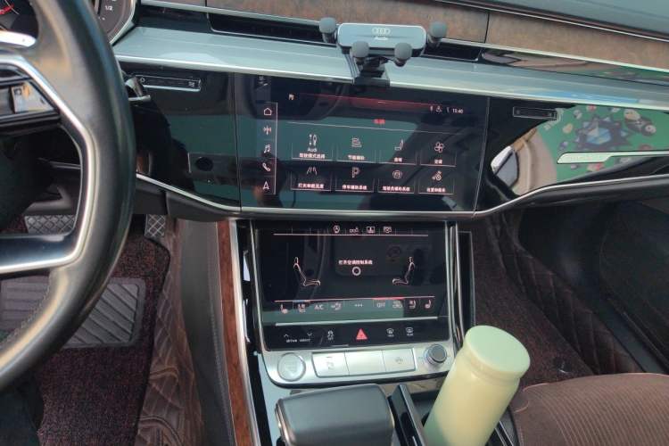 Used Audi A8 2019 A8L 50 TFSI quattro Luxury Model Audio And AC Panel
