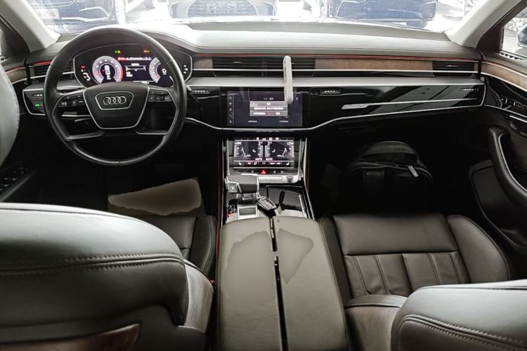 Used Audi A8 2019 Plus A8L 50 TFSI quattro Comfort Model Center Console