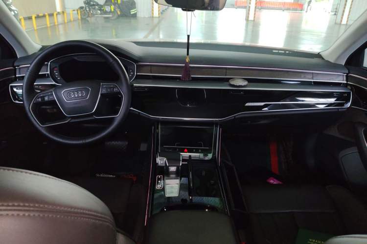 Used Audi A8 2019 Facelifted Plus A8L 50 TFSI quattro Comfort Version Center Console