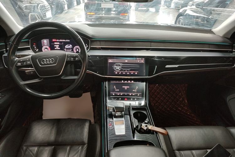 Used Audi A8 2019 Facelifted Plus A8L 50 TFSI quattro Comfort Version Center Console