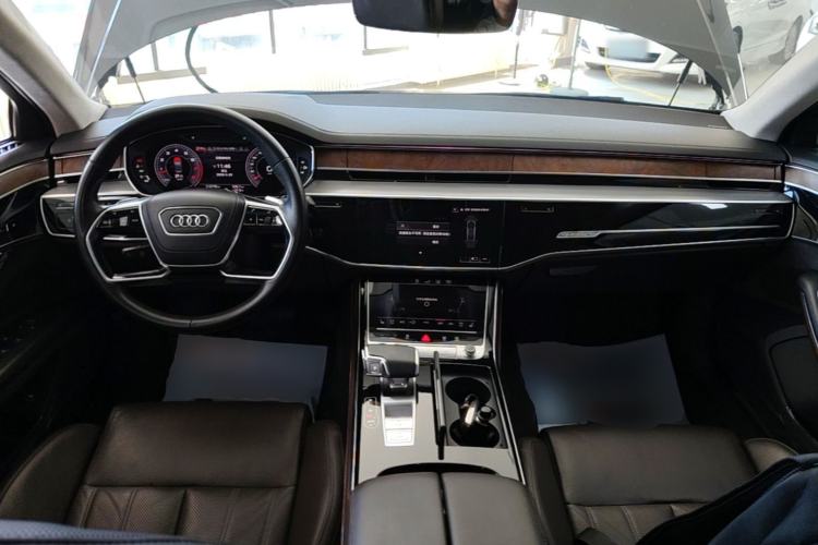 Used Audi A8 2019 Facelifted Plus A8L 50 TFSI quattro Luxury Edition Center Console
