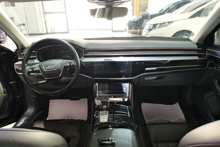 Used Audi A8 2019 Facelifted Plus A8L 50 TFSI quattro Comfort Version Center Console