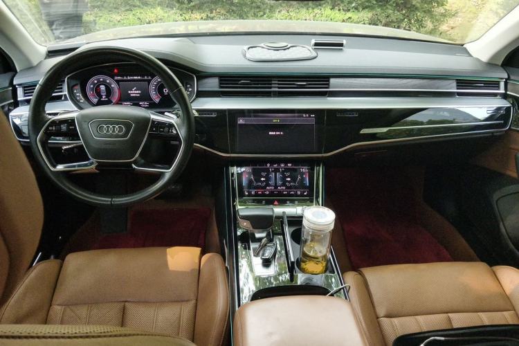 Used Audi A8  Center Console