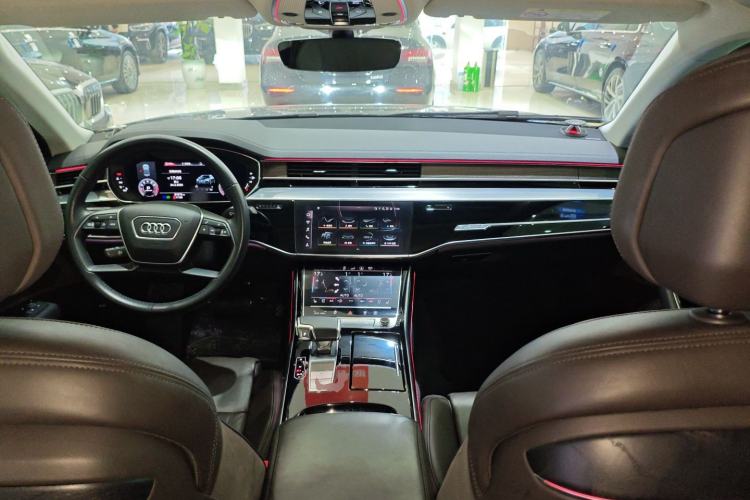 Used Audi A8 2019 Plus A8L 50 TFSI quattro Comfort Model Center Console