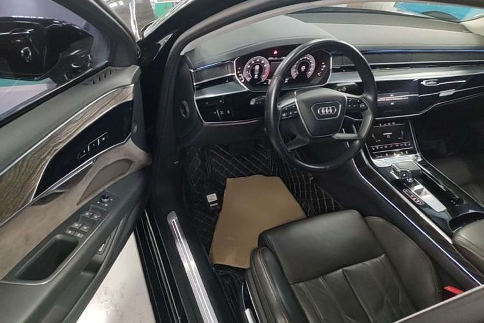 Used Audi A8 2019 Facelifted Plus A8L 50 TFSI quattro Comfort Version Driver Seat