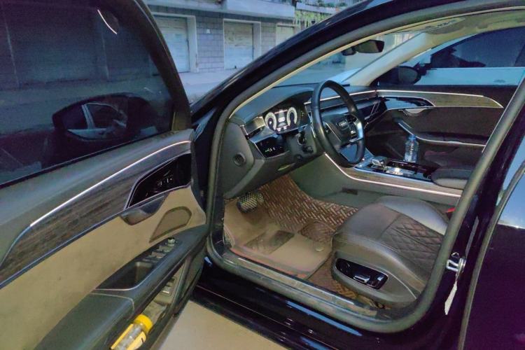 Used Audi A8 2019 Facelifted Plus A8L 50 TFSI quattro Comfort Version Driver Seat
