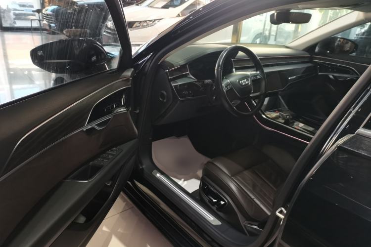 Used Audi A8 2019 Facelifted Plus A8L 50 TFSI quattro Comfort Version Driver Seat