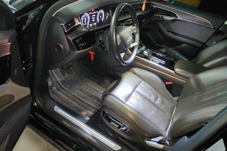 Used Audi A8 2019 Facelifted Plus A8L 50 TFSI quattro Comfort Version Driver Seat