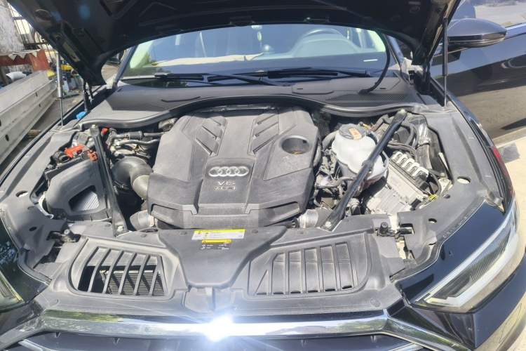 Used Audi A8 2019 Facelifted Plus A8L 50 TFSI quattro Comfort Version Engine Bay