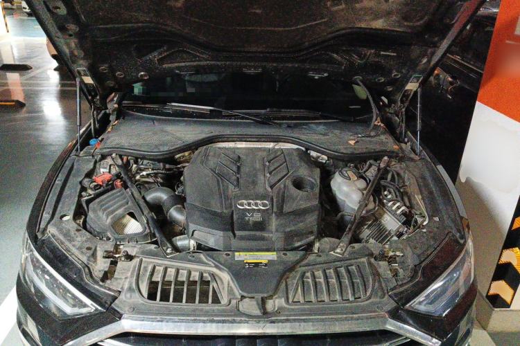 Used Audi A8 2019 Facelifted Plus A8L 50 TFSI quattro Comfort Version Engine Bay
