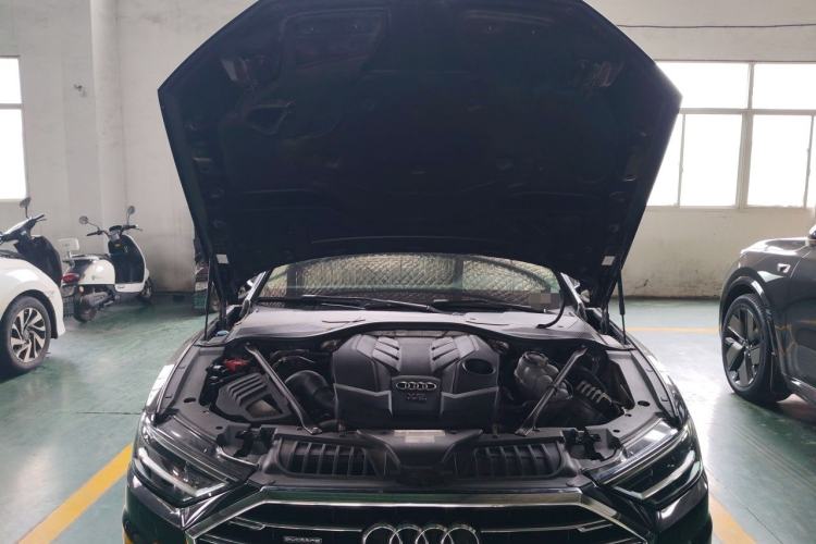 Used Audi A8 2019 Facelifted Plus A8L 50 TFSI quattro Comfort Version Engine Bay