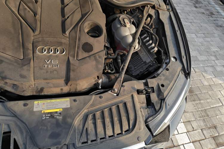 Used Audi A8 2019 Plus A8L 50 TFSI quattro Comfort Model Engine Bay Left