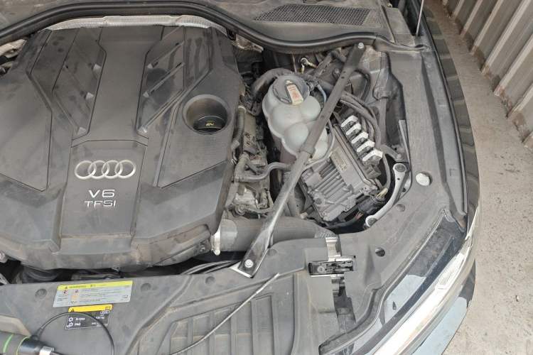 Used Audi A8 2019 Facelifted Plus A8L 55 TFSI quattro Luxury Edition Engine Bay Left