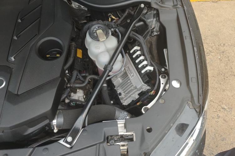 Used Audi A8 2019 A8L 50 TFSI quattro Comfort Model Engine Bay Left