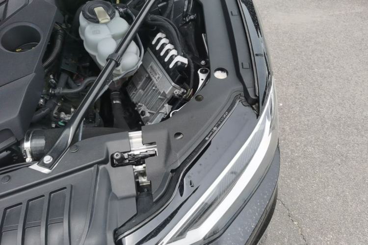 Used Audi A8 2019 Facelifted Plus A8L 50 TFSI quattro Comfort Version Engine Bay Left