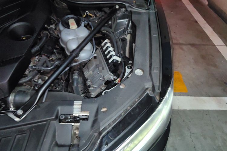 Used Audi A8 2019 Facelifted Plus A8L 50 TFSI quattro Comfort Version Engine Bay Left