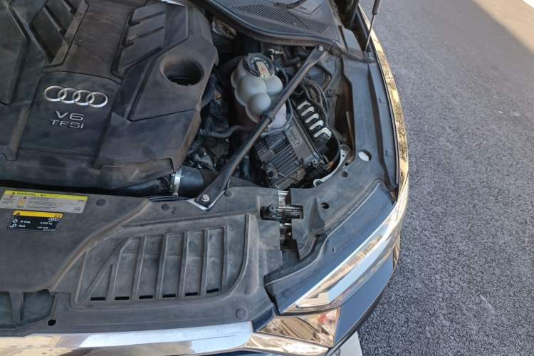 Used Audi A8 2019 Plus A8L 50 TFSI quattro Comfort Model Engine Bay Left