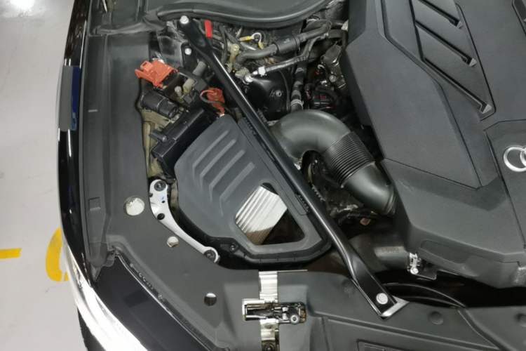 Used Audi A8 2019 Facelifted Plus A8L 50 TFSI quattro Comfort Version Engine Bay Right