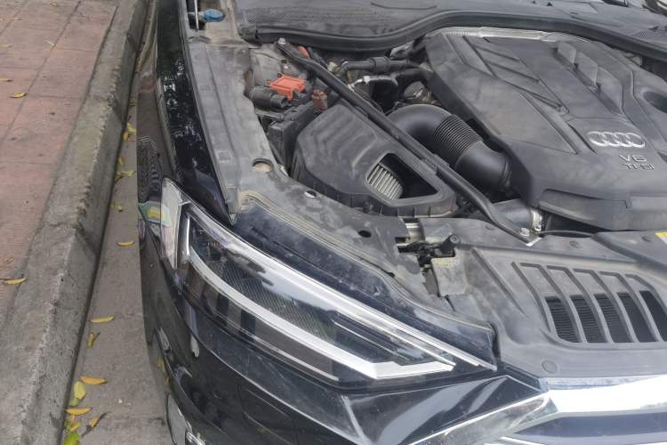 Used Audi A8 2019 A8L 50 TFSI quattro Comfort Model Engine Bay Right