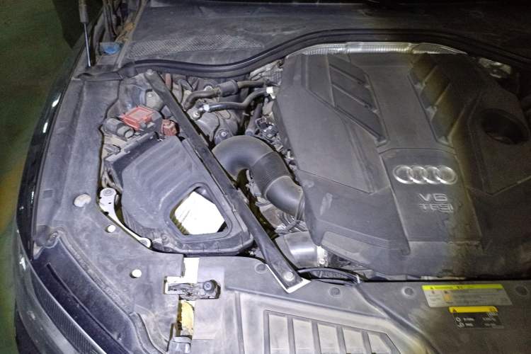 Used Audi A8 2019 Facelifted Plus A8L 50 TFSI quattro Comfort Version Engine Bay Right
