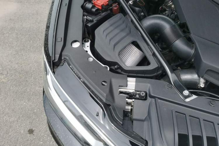 Used Audi A8 2019 Facelifted Plus A8L 50 TFSI quattro Comfort Version Engine Bay Right
